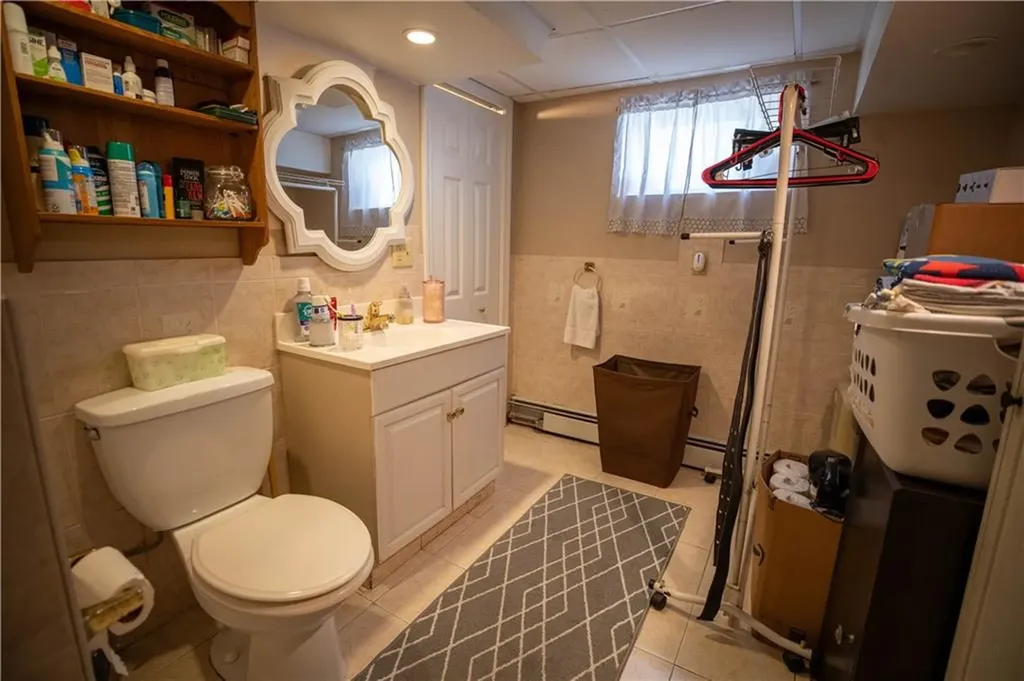 21 Madison Street Warwick RI 02888