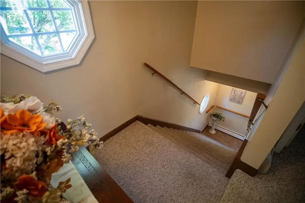 21 Madison Street Warwick RI 02888