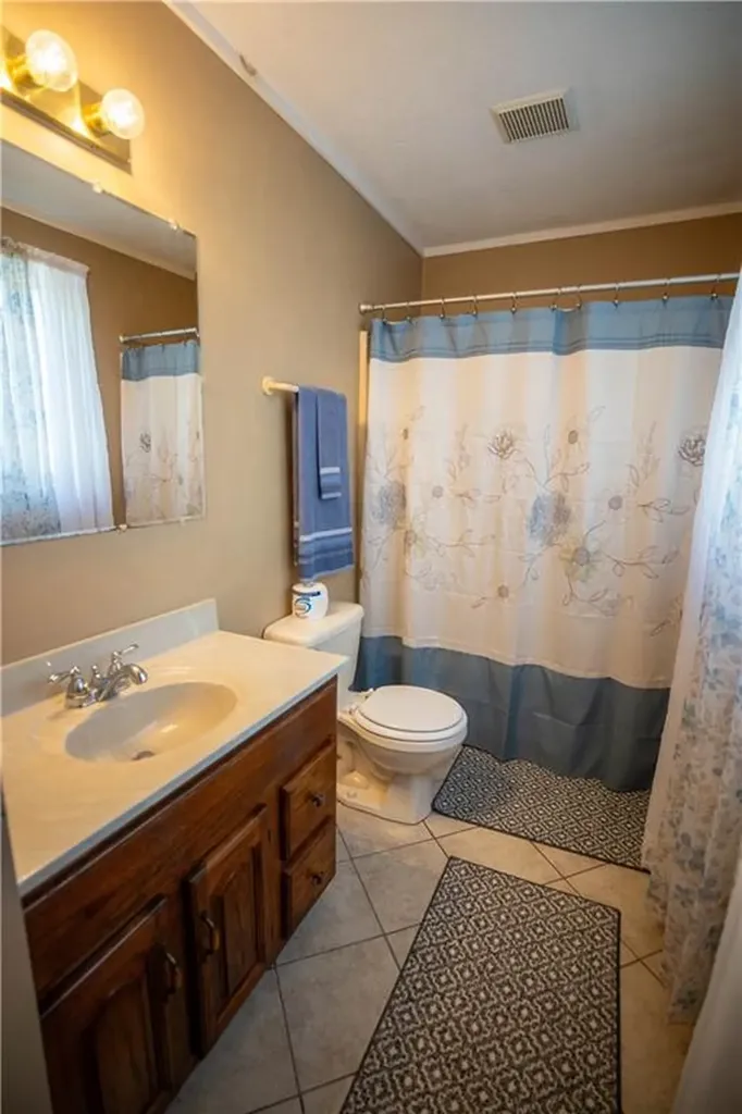 21 Madison Street Warwick RI 02888