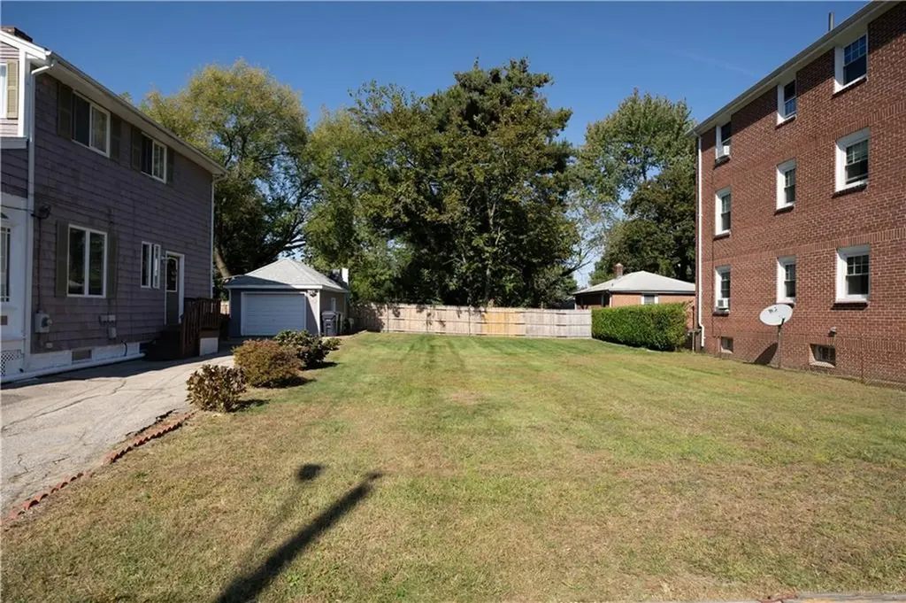 21 Madison Street Warwick RI 02888