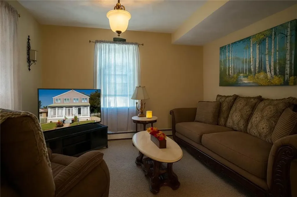 21 Madison Street Warwick RI 02888