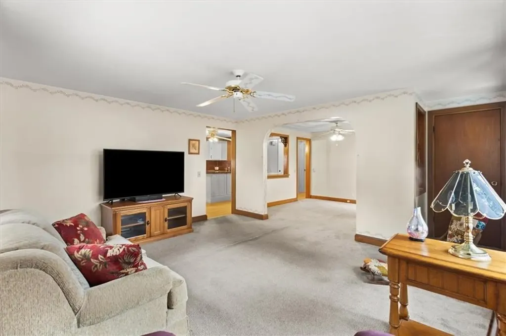 58 Griffith Drive East Providence RI 02915