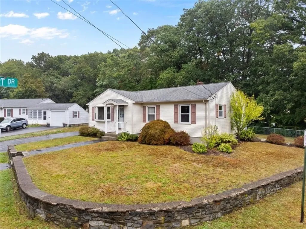 58 Griffith Drive East Providence RI 02915