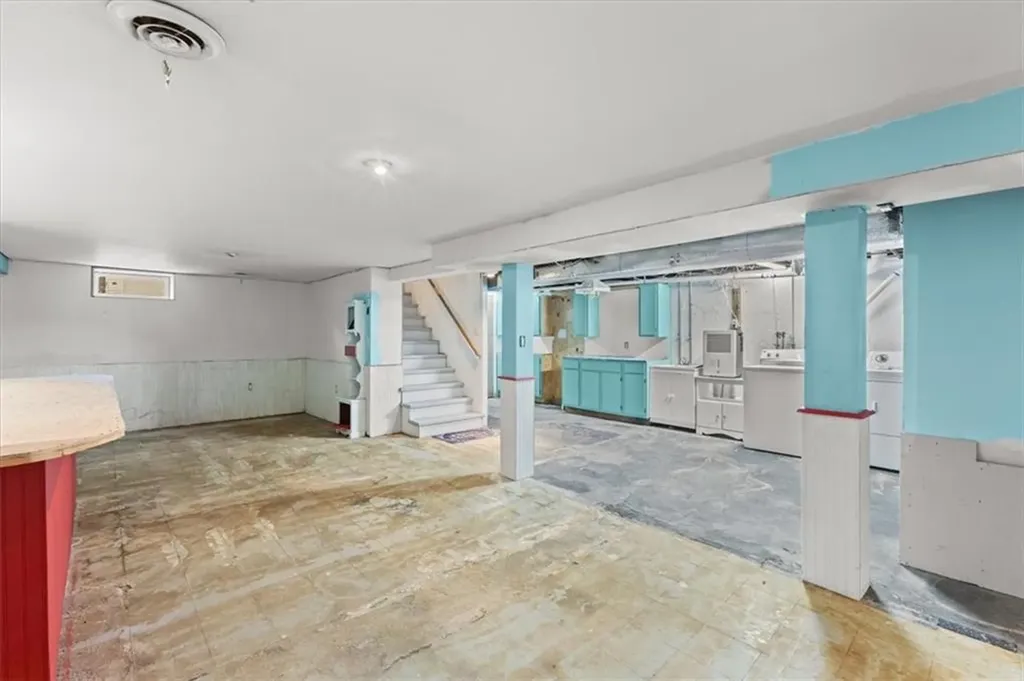58 Griffith Drive East Providence RI 02915