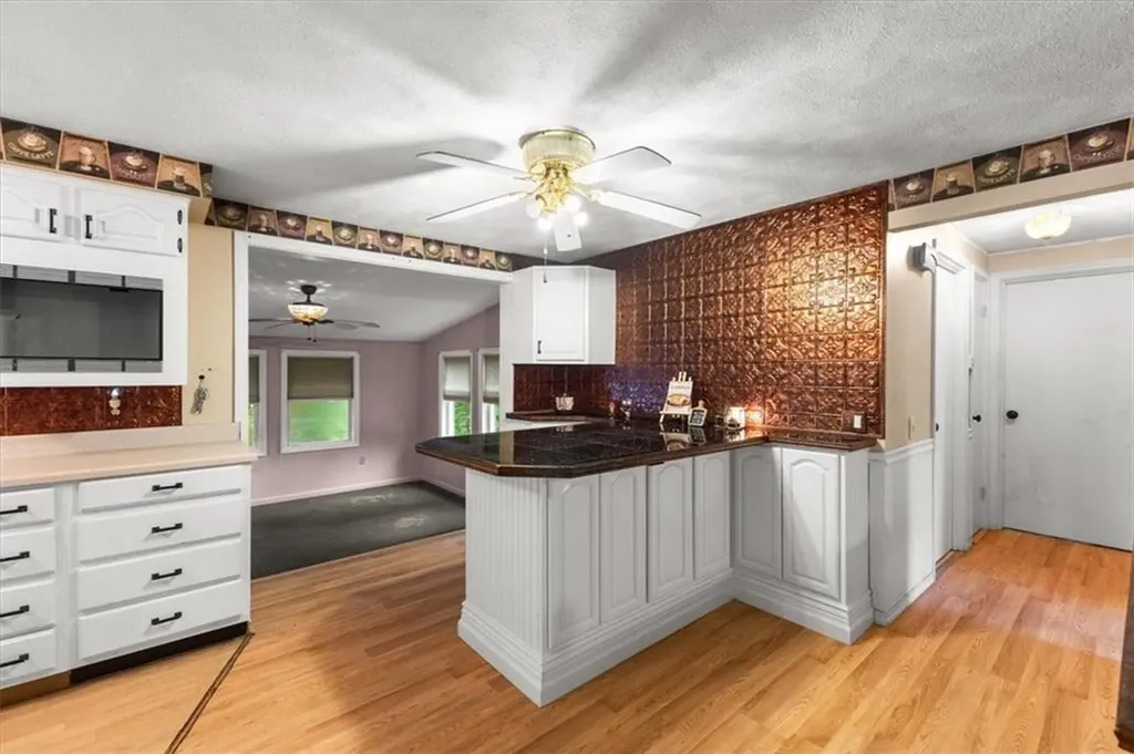 58 Griffith Drive East Providence RI 02915