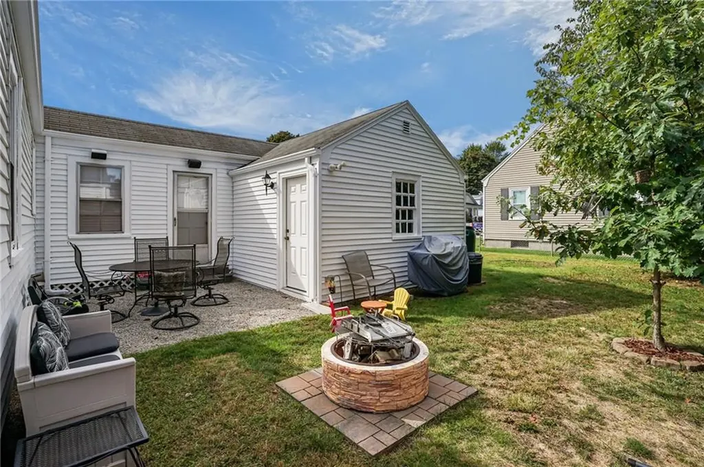 69 Burgess Avenue Pawtucket RI 02861