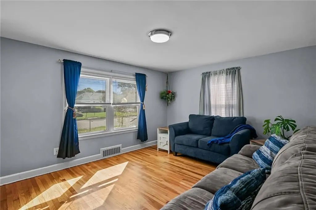 69 Burgess Avenue Pawtucket RI 02861