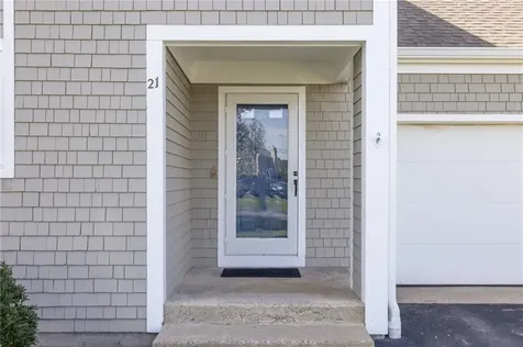 21 Woodlawn Circle Hopkinton RI 02832