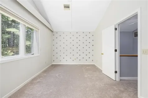 21 Woodlawn Circle Hopkinton RI 02832