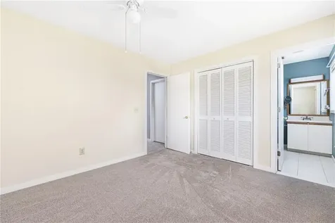 21 Woodlawn Circle Hopkinton RI 02832