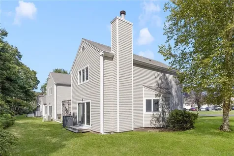 21 Woodlawn Circle Hopkinton RI 02832