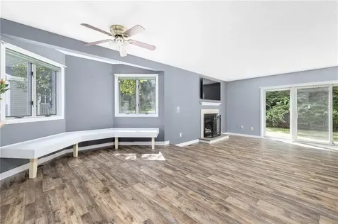 21 Woodlawn Circle Hopkinton RI 02832