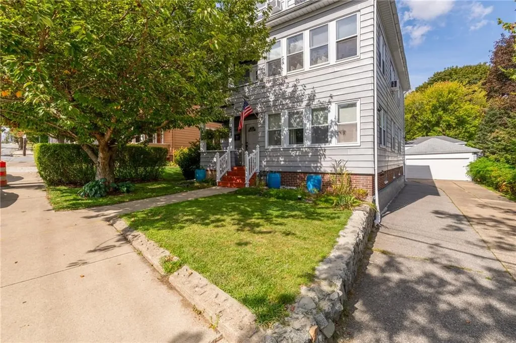 1285 Smith Street Providence RI 02908