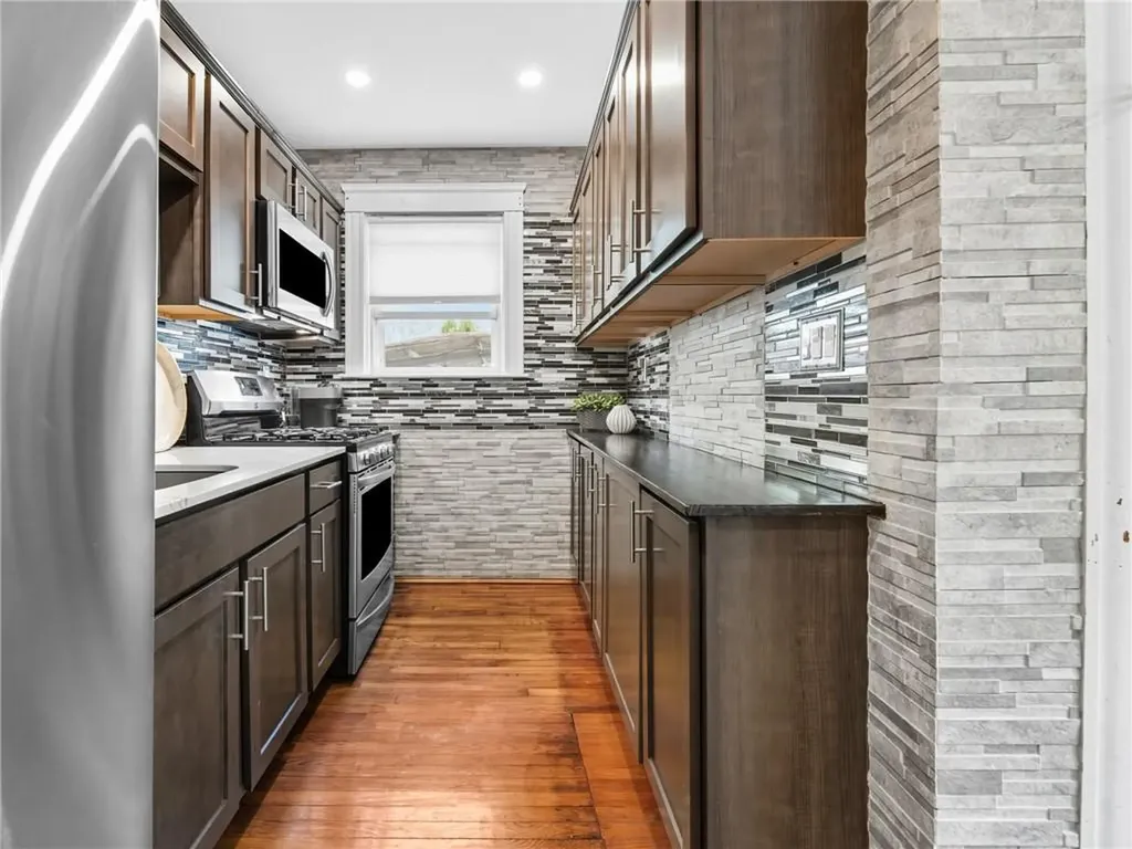 1285 Smith Street Providence RI 02908