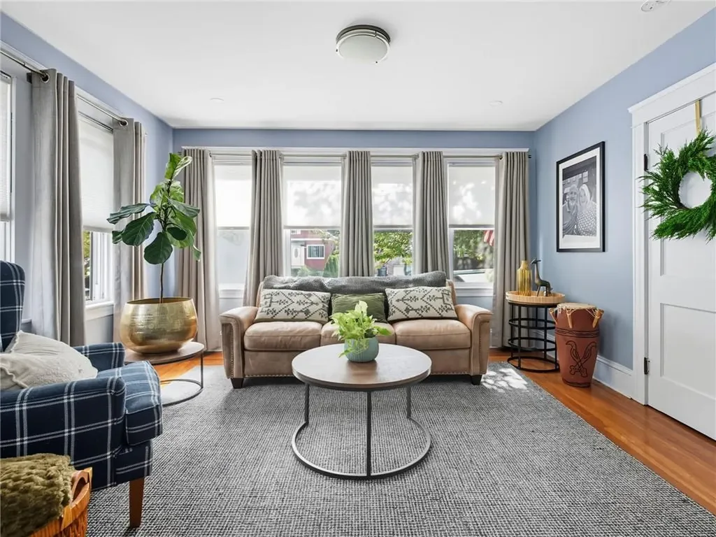 1285 Smith Street Providence RI 02908