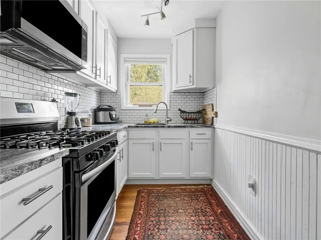1285 Smith Street Providence RI 02908