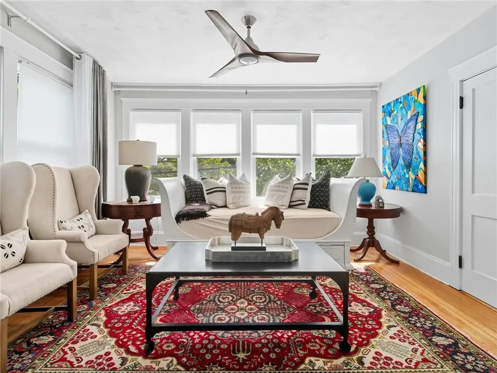 1285 Smith Street Providence RI 02908