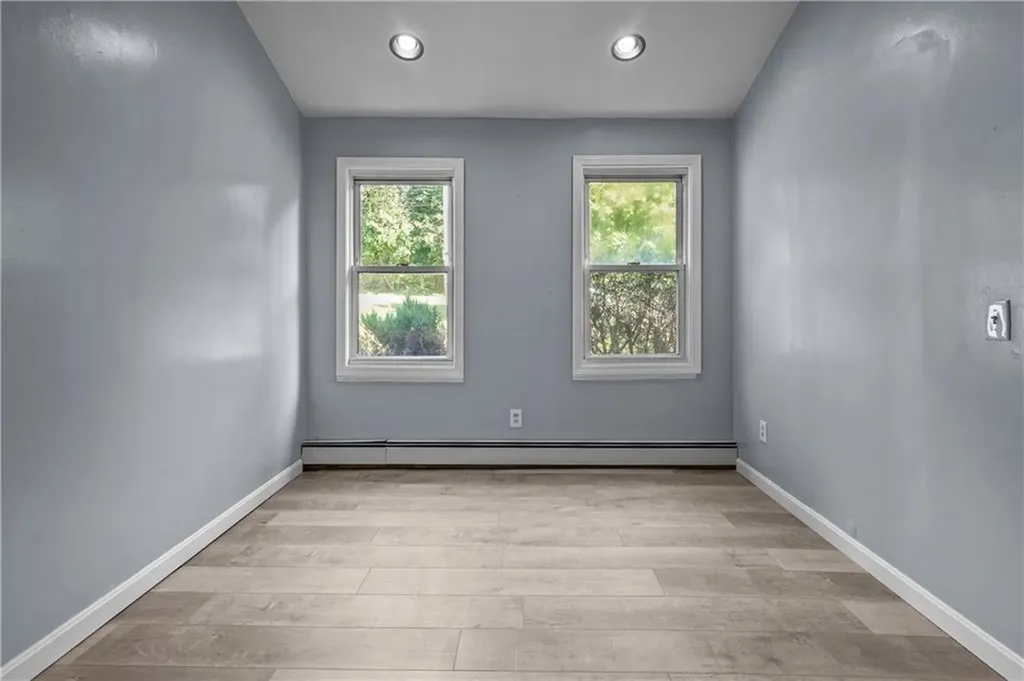 135 Lippitt Avenue Cranston RI 02921