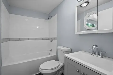 135 Lippitt Avenue Cranston RI 02921