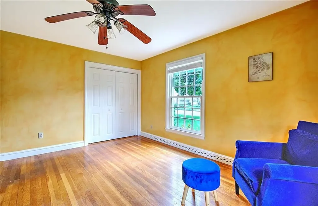 6 Plymouth Drive Barrington RI 02806