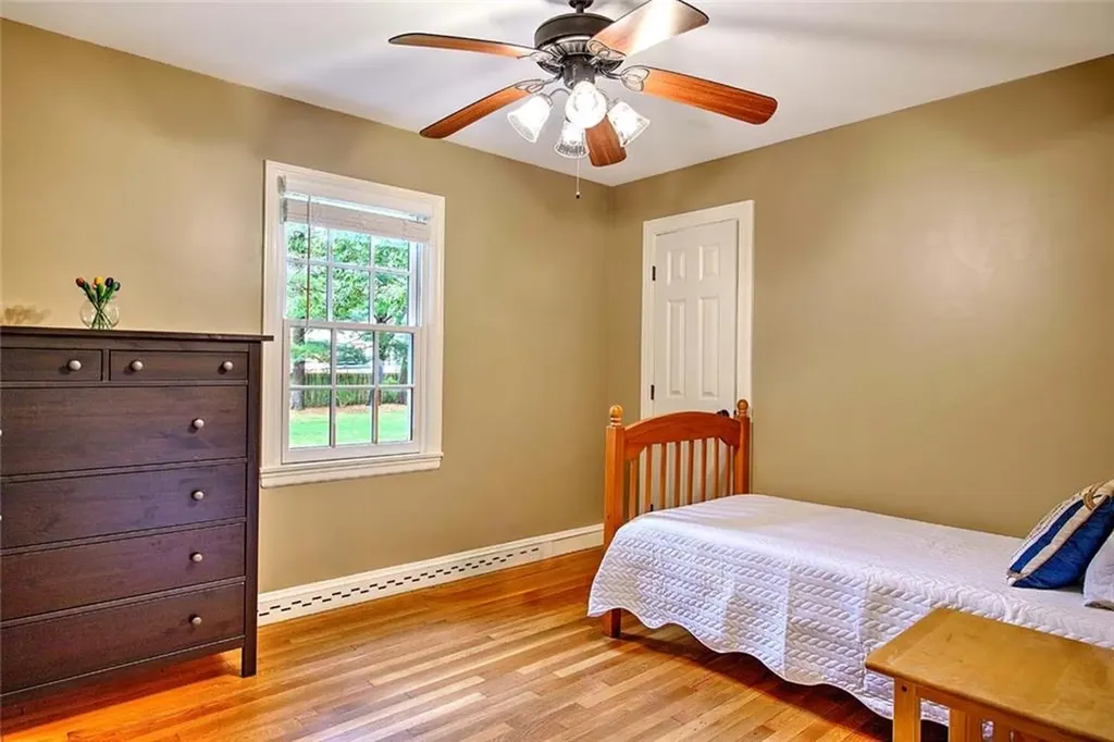 6 Plymouth Drive Barrington RI 02806