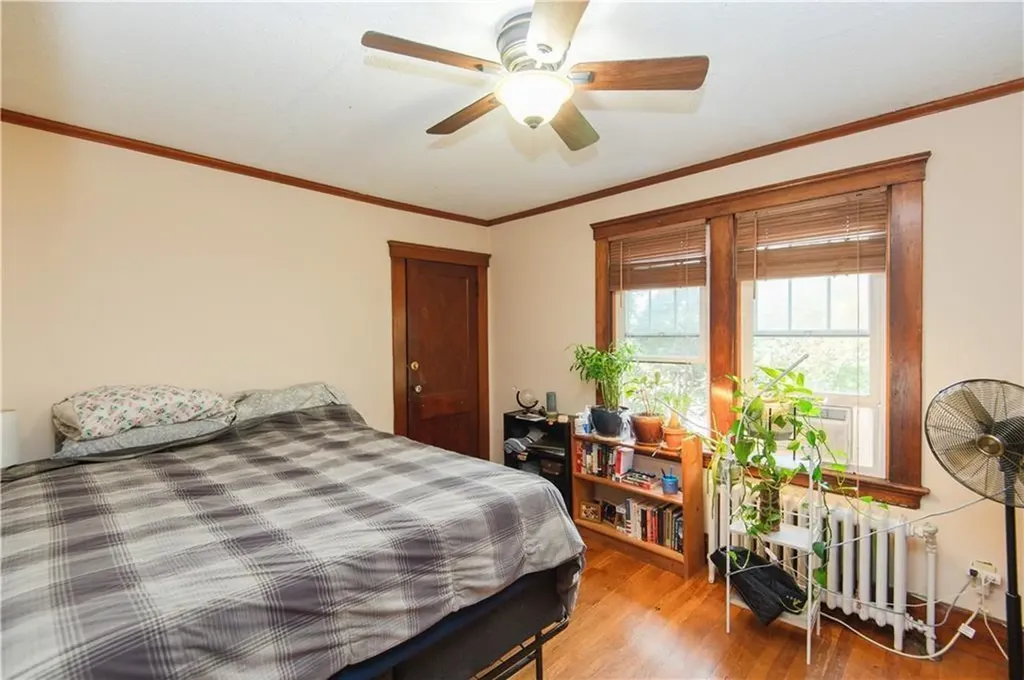 556 East Main Road Middletown RI 02842