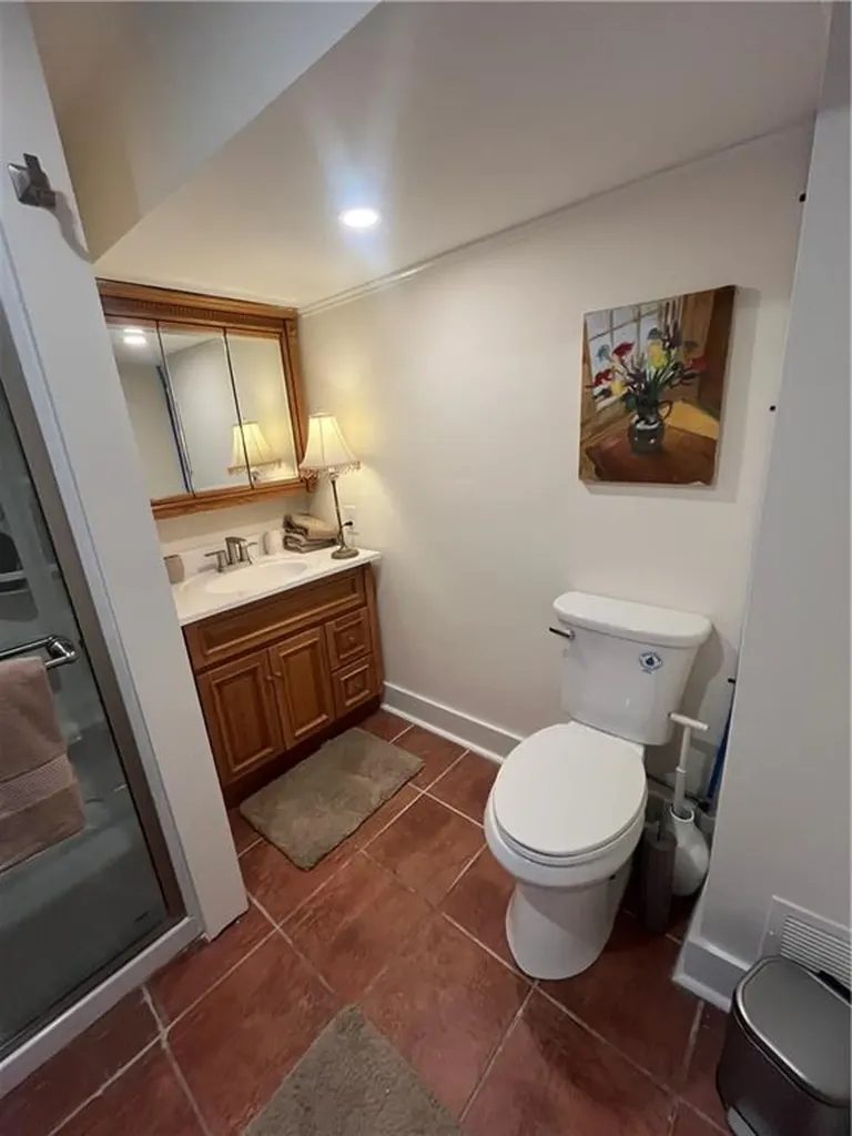 554 East Main Road Middletown RI 02842