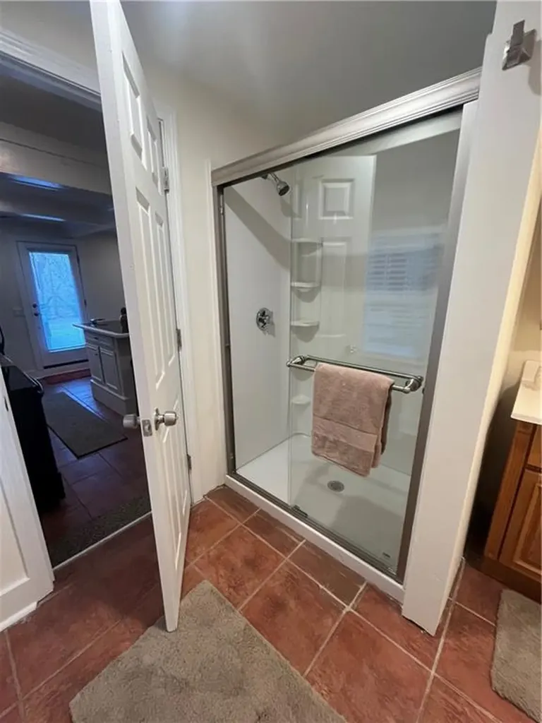 554 East Main Road Middletown RI 02842