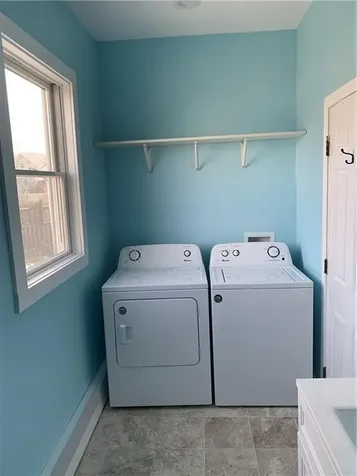 17 Crescent Road Middletown RI 02842