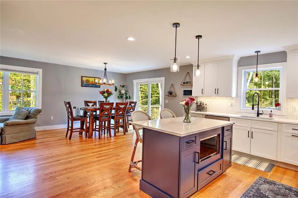 296 Twin Brook Lane Coventry RI 02816