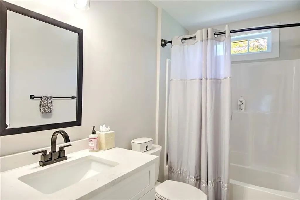 296 Twin Brook Lane Coventry RI 02816