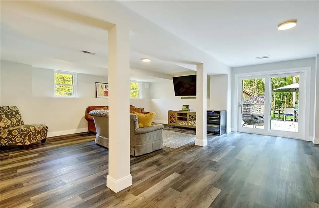 296 Twin Brook Lane Coventry RI 02816