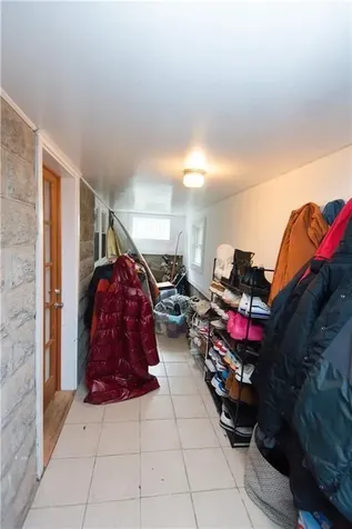 11 Crescent Road Middletown RI 02842