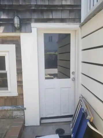 11 Crescent Road Middletown RI 02842