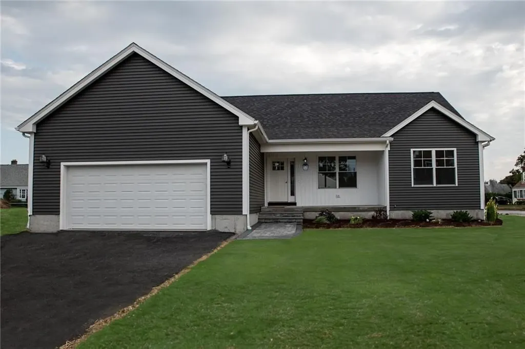 52 Recess Lane Warwick RI 02886