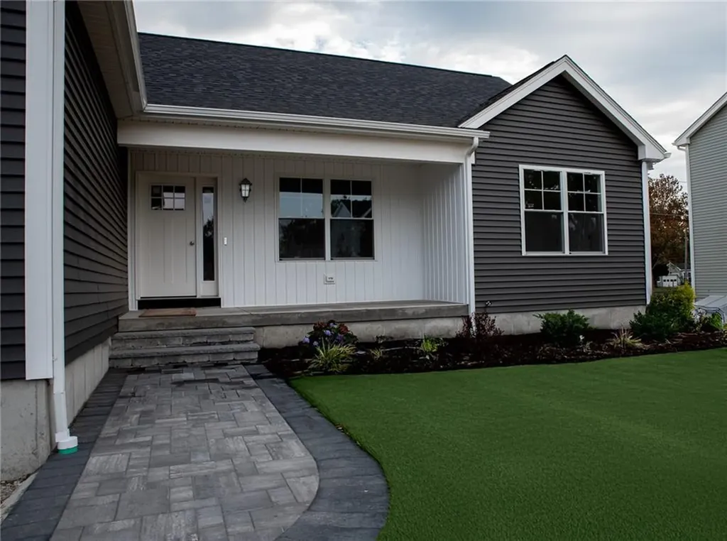 52 Recess Lane Warwick RI 02886