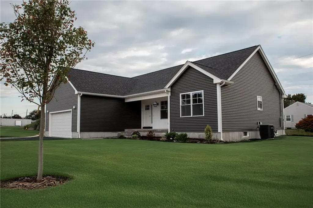 52 Recess Lane Warwick RI 02886