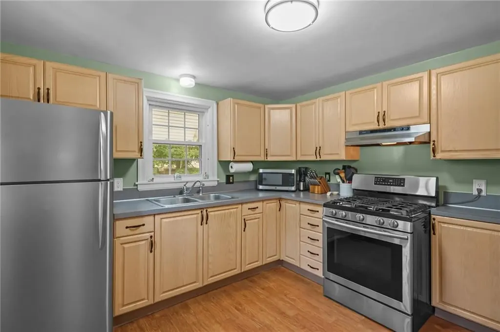 71 Macarthur Drive Warwick RI 02889