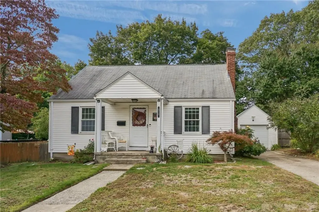 71 Macarthur Drive Warwick RI 02889