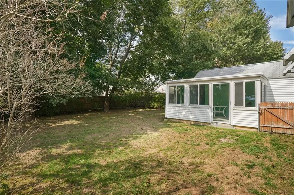 71 Macarthur Drive Warwick RI 02889