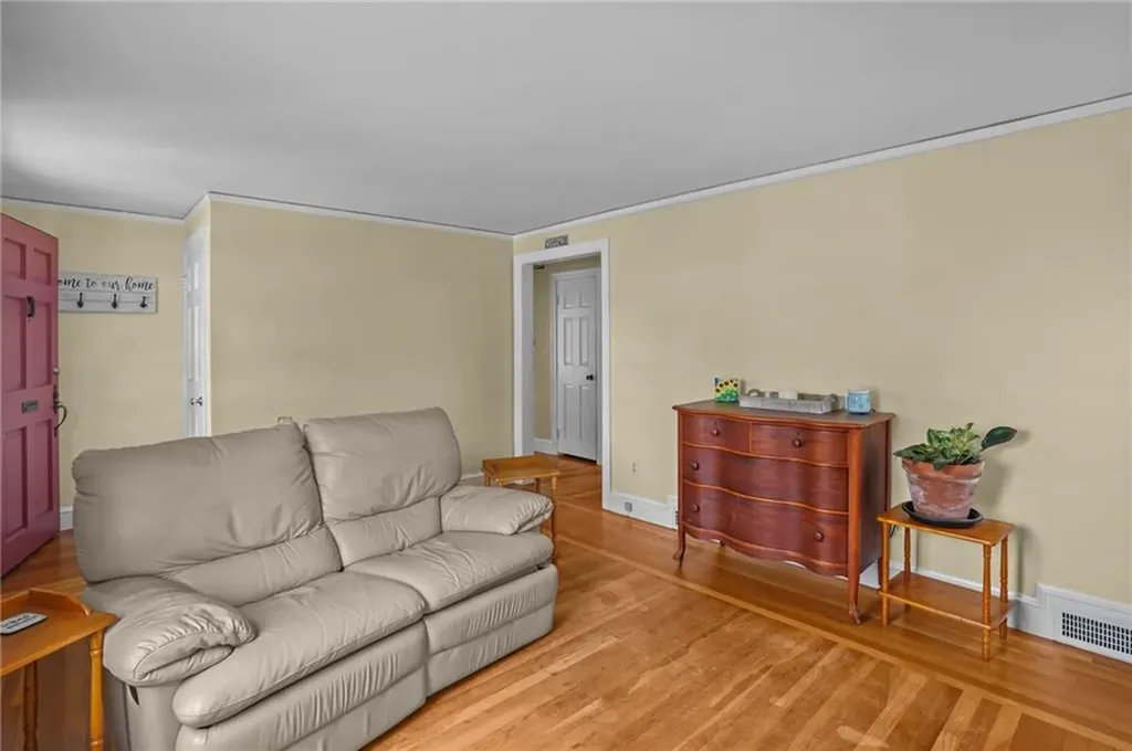 71 Macarthur Drive Warwick RI 02889