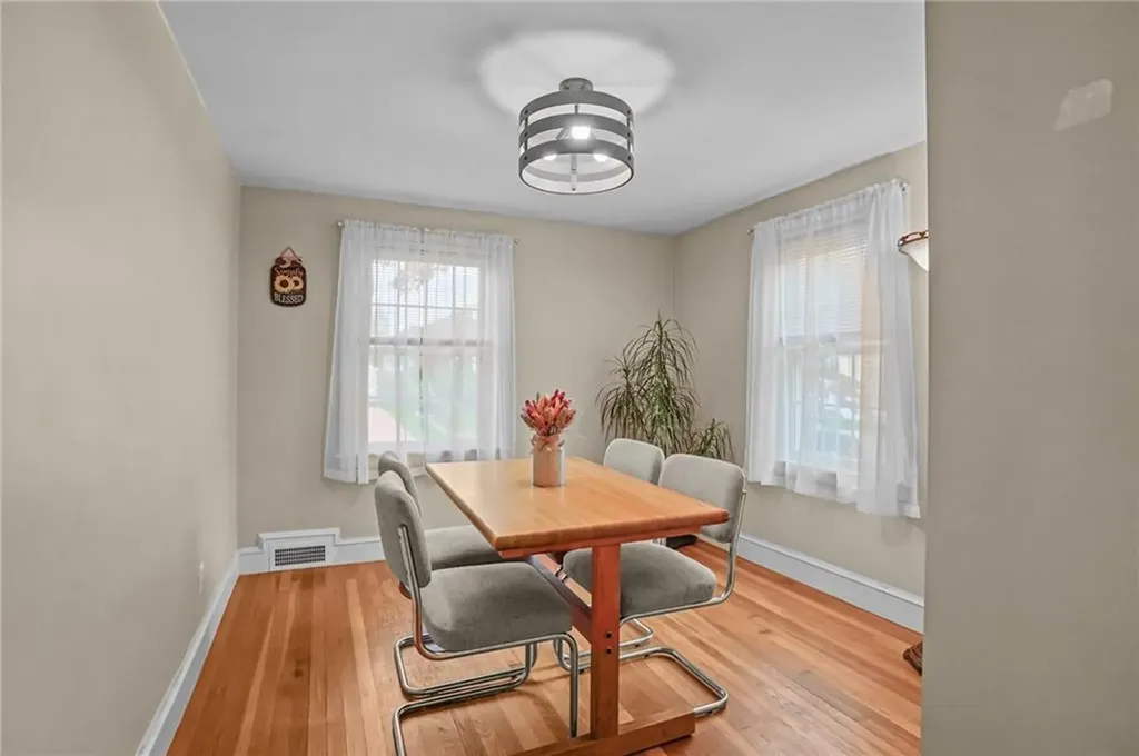 71 Macarthur Drive Warwick RI 02889