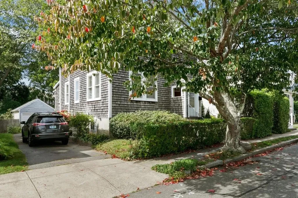 42 Almy Street Newport RI 02840