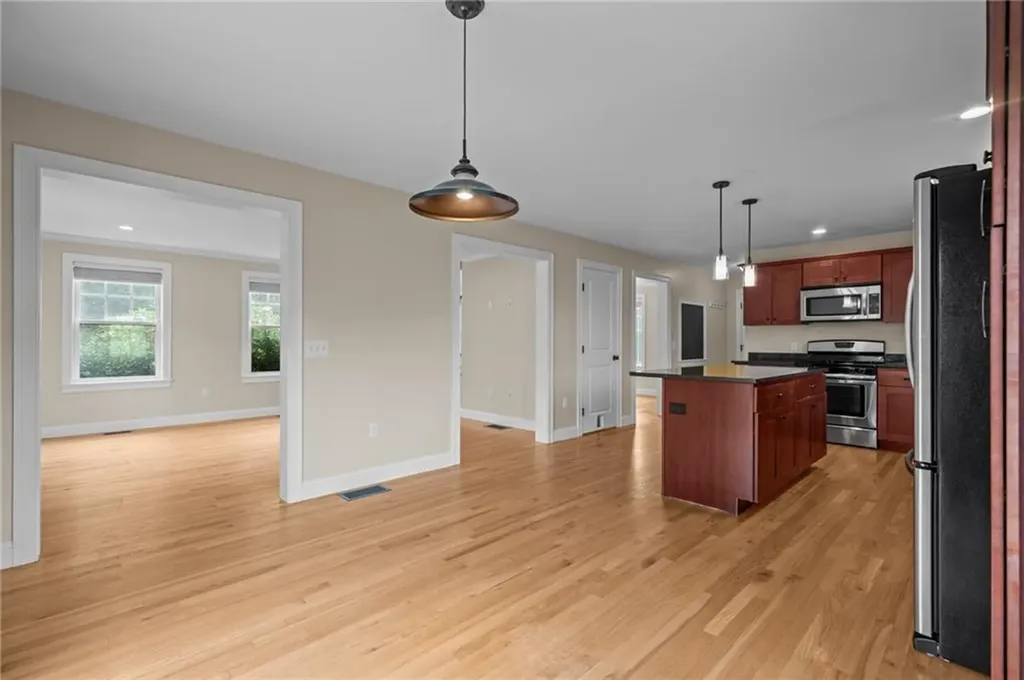 20 Vanderbilt Lane Portsmouth RI 02871