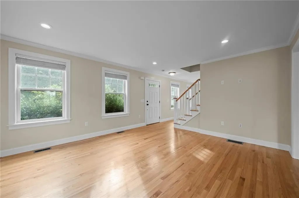20 Vanderbilt Lane Portsmouth RI 02871