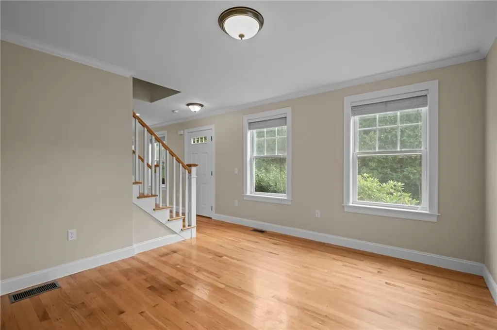 20 Vanderbilt Lane Portsmouth RI 02871