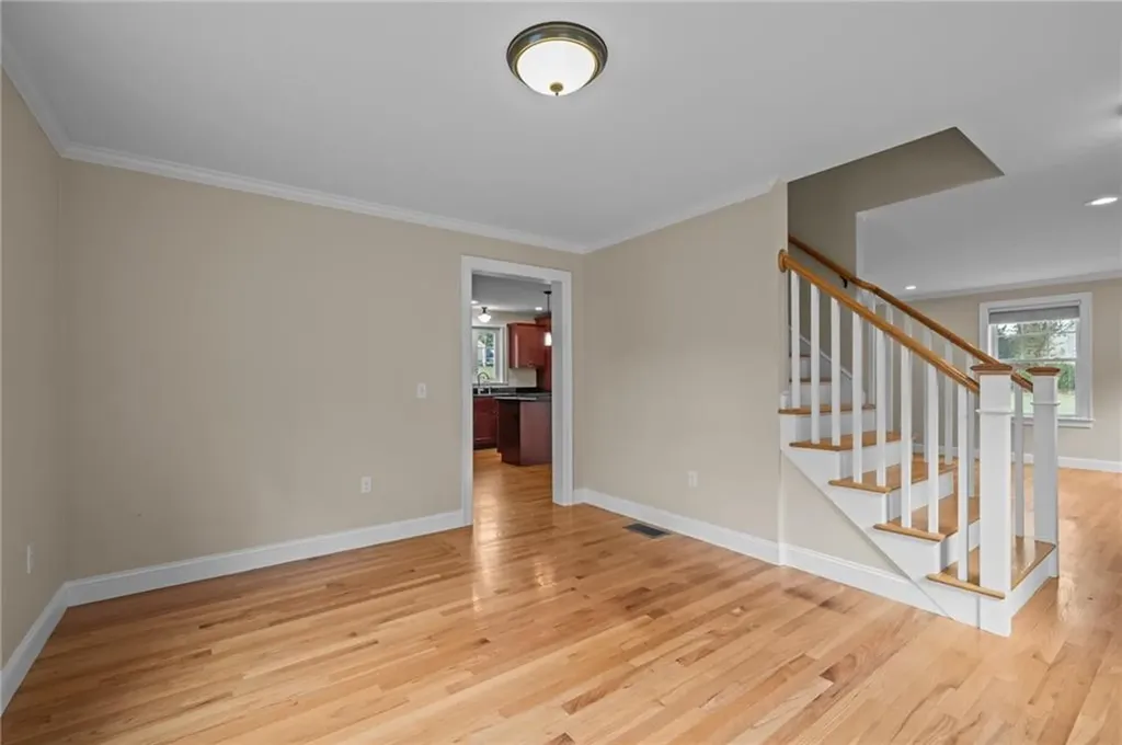 20 Vanderbilt Lane Portsmouth RI 02871