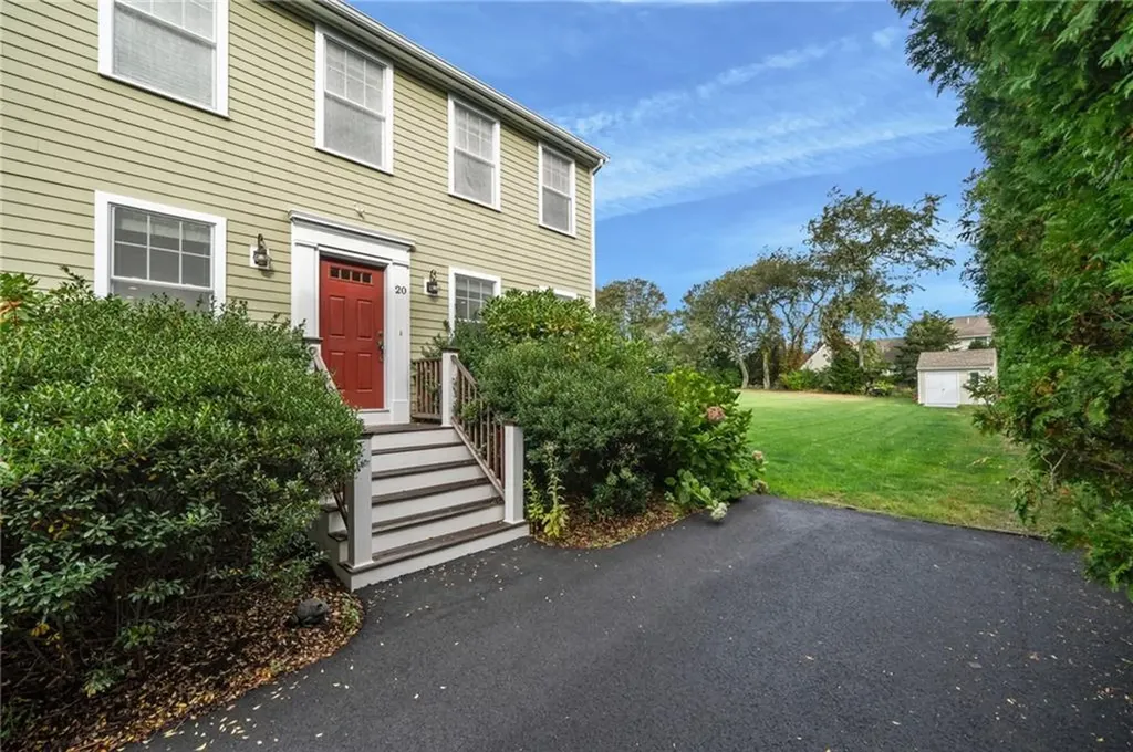 20 Vanderbilt Lane Portsmouth RI 02871