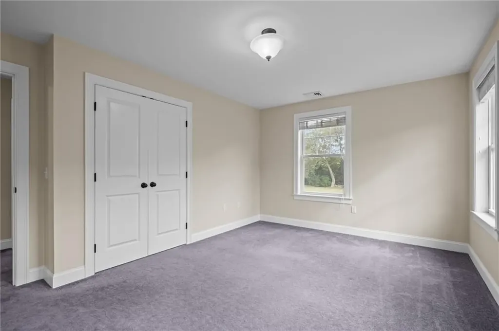 20 Vanderbilt Lane Portsmouth RI 02871