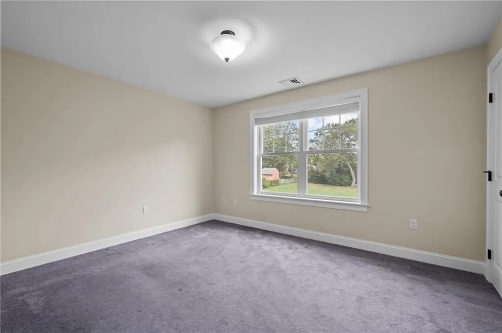 20 Vanderbilt Lane Portsmouth RI 02871